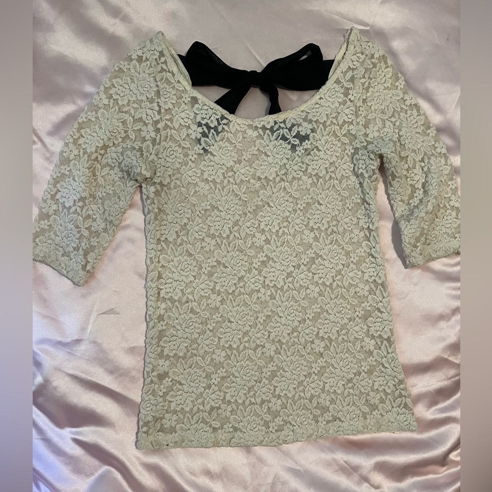 2010s Forever 21 Bow Lace Top